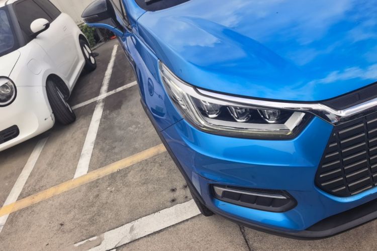 BYD Yuan New Energy 2019 car image #8