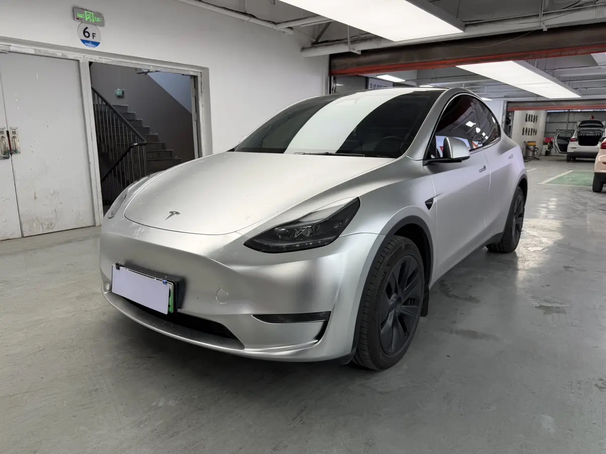Tesla Model Y 2024 car image 