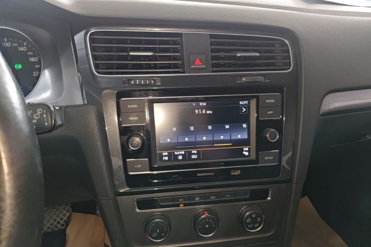 Volkswagen Golf 2016 #13 Volkswagen Golf 2016 car image #13