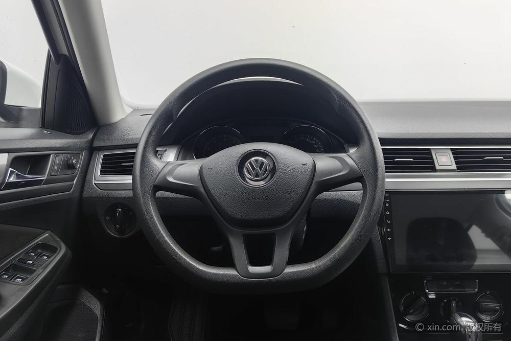 Volkswagen Bora 2022 car image #15