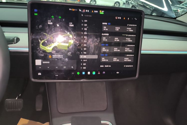 Tesla Model Y 2024 #13 Tesla Model Y 2024 car image #13