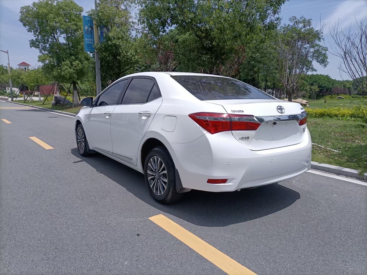 Toyota Corolla 2017 car image #5