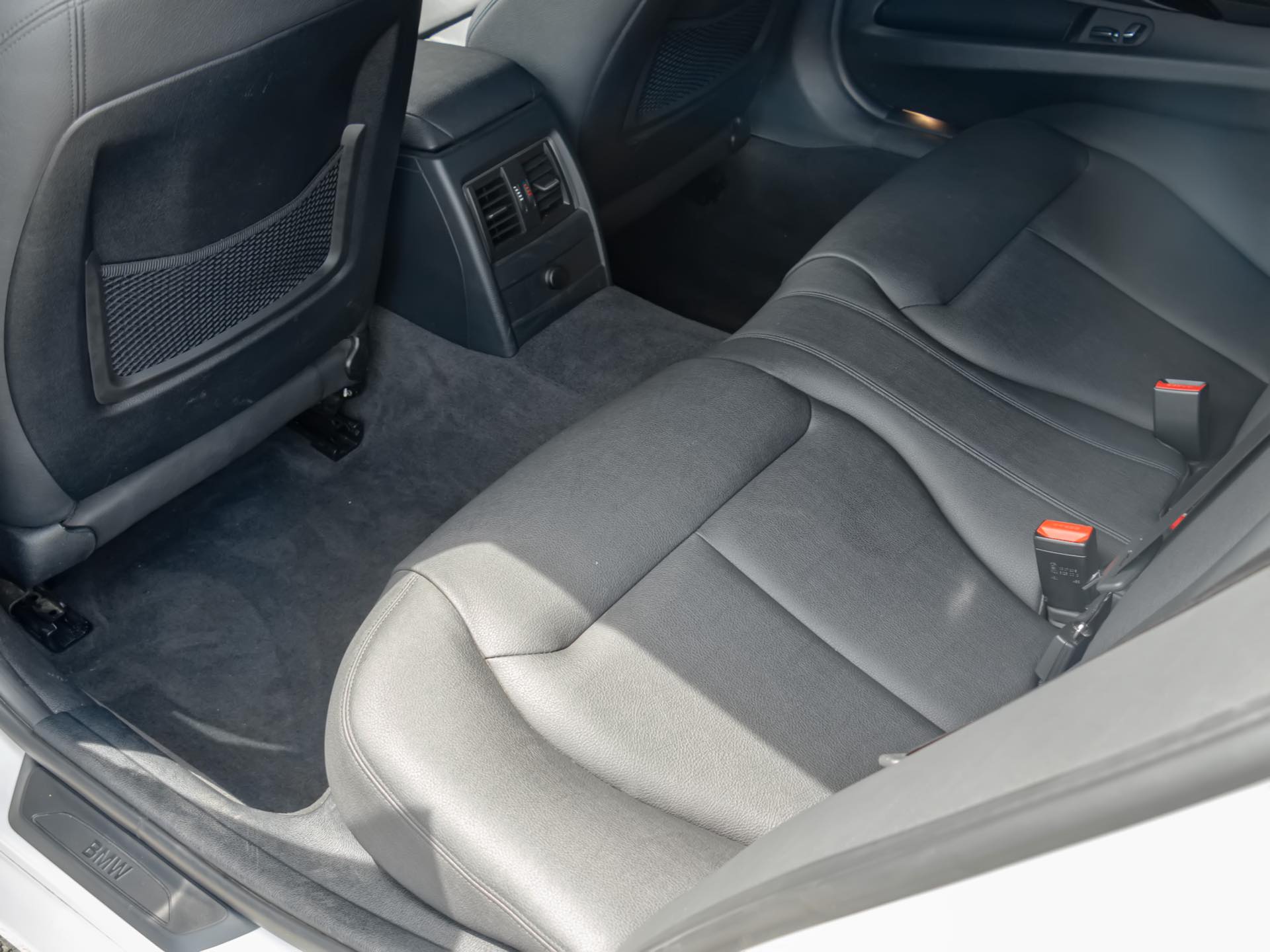 BMW 3 Series 2018 image de voiture #7