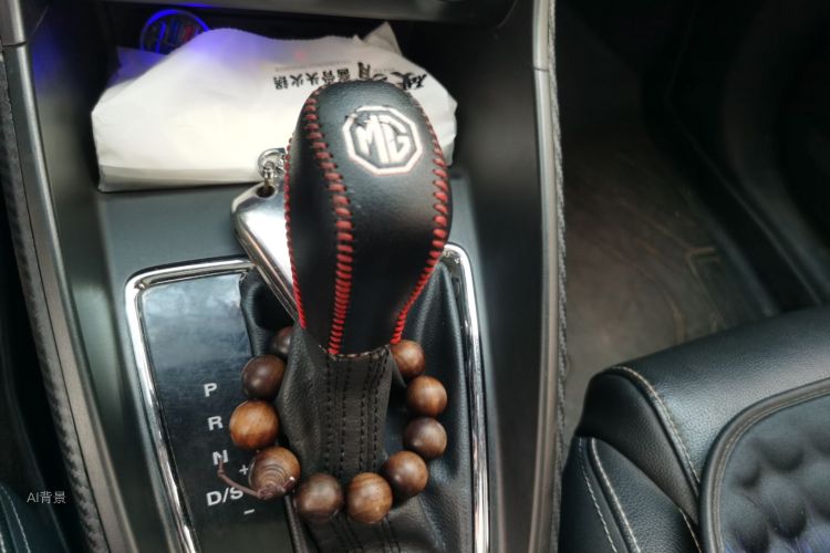 MG ZS 2018 car image #16