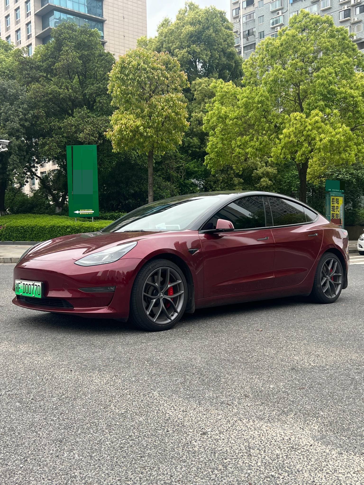 Tesla Model 3 2022 car image 