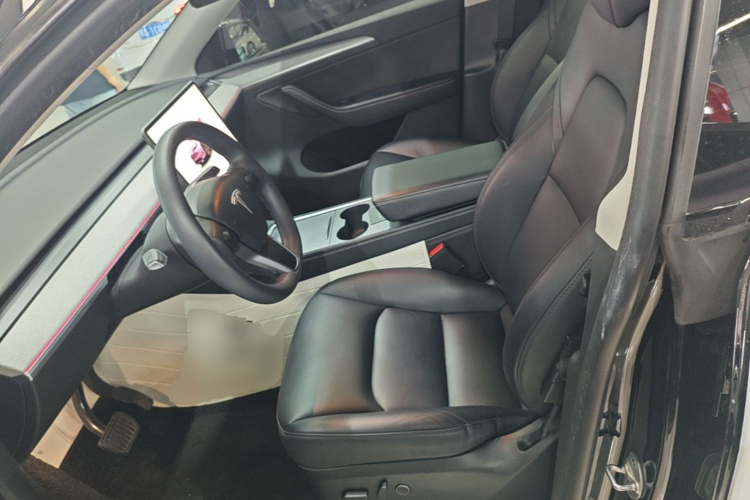 Tesla Model Y 2023 #15 Tesla Model Y 2023 car image #15