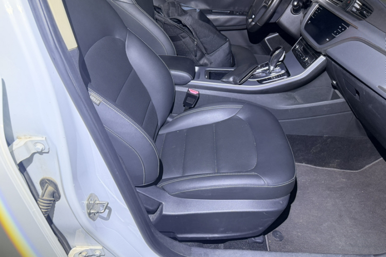 GEELY Emgrand GS 2018 #15 GEELY Emgrand GS 2018 car image #15