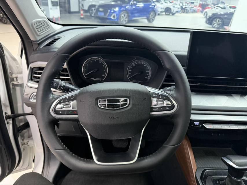 GEELY Vision X6 2022 изображение автомобиля #7