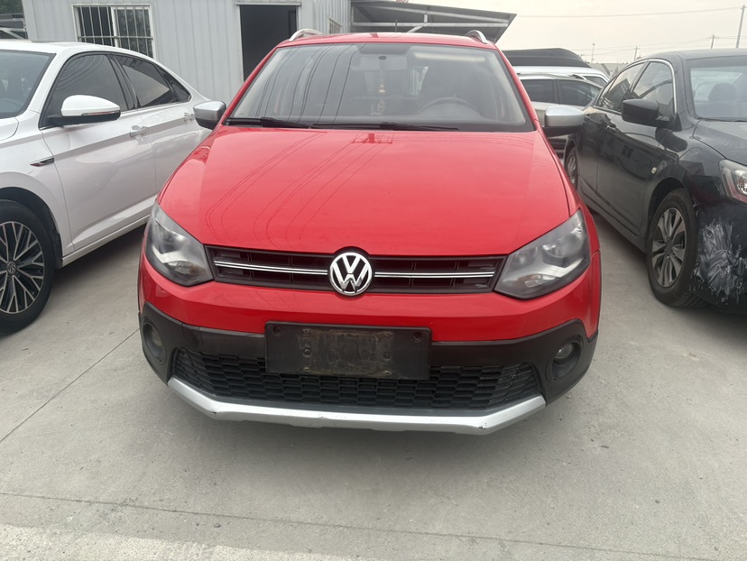 Volkswagen Polo 2012 Volkswagen Polo 2012 car image