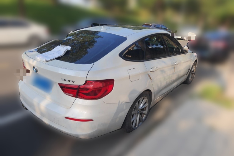BMW 3 Series GT 2019 imagem de carro #7