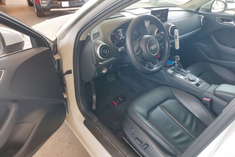 Audi A3 2017 immagine di auto #16