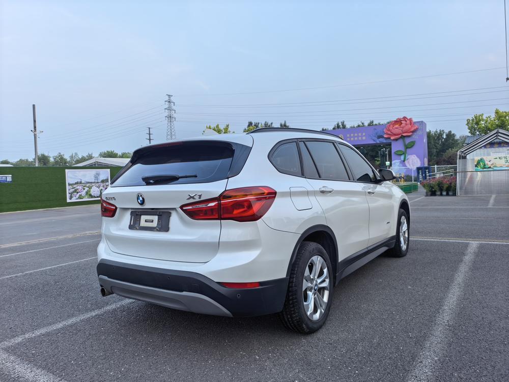 BMW X1 2017 #6 BMW X1 2017 car image #6