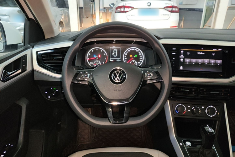 Volkswagen Polo 2021 #11 Volkswagen Polo 2021 car image #11
