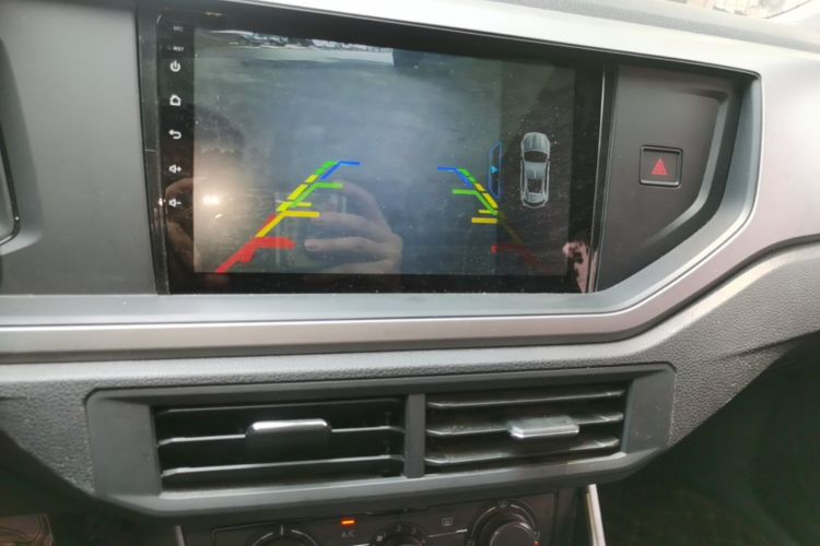 Volkswagen Polo 2020 car image #13