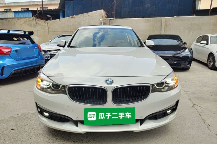 BMW 3 Series GT 2019 #3 BMW 3 Series GT 2019 صورة سيارة #3