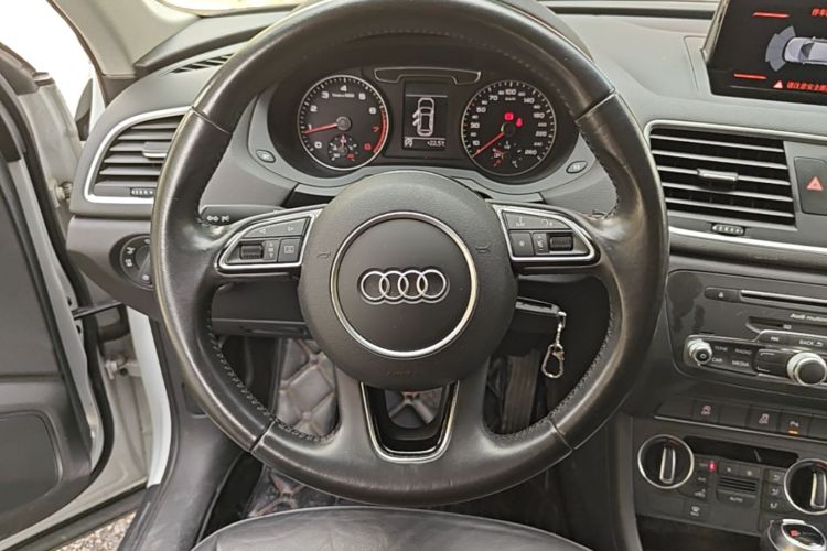 Audi Q3 2017 #11 Audi Q3 2017 car image #11