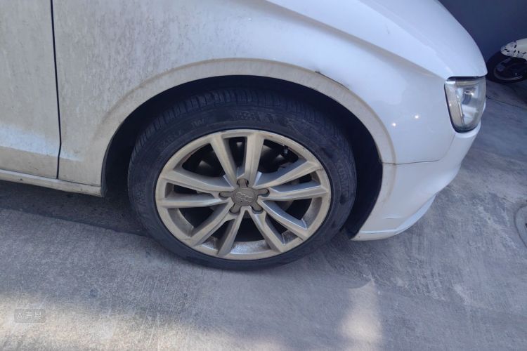 Audi A3 2017 car image #9