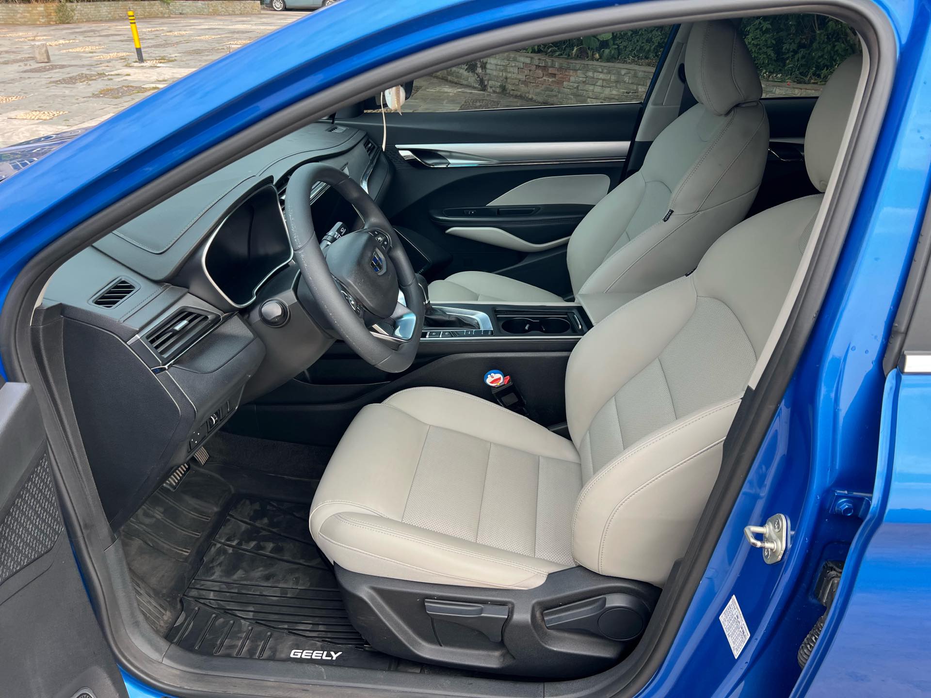 GEELY Binray 2018 image de voiture #9