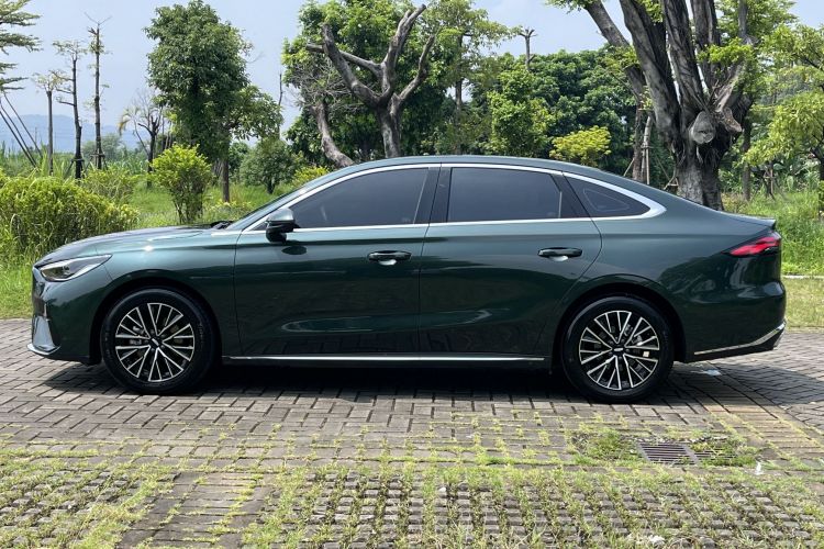 GEELY Emgrand 2026 #8 GEELY Emgrand 2026 car image #8