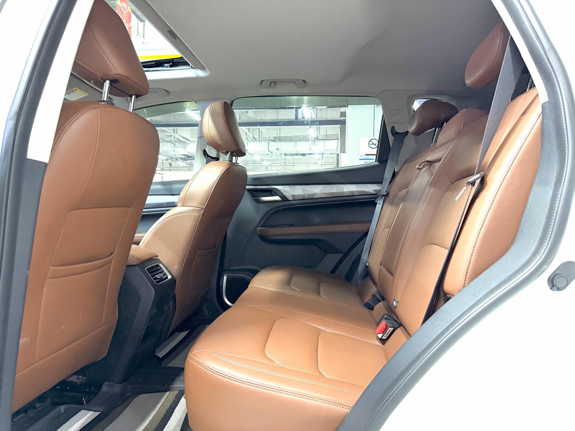 GEELY Vision X6 2023 car image #7