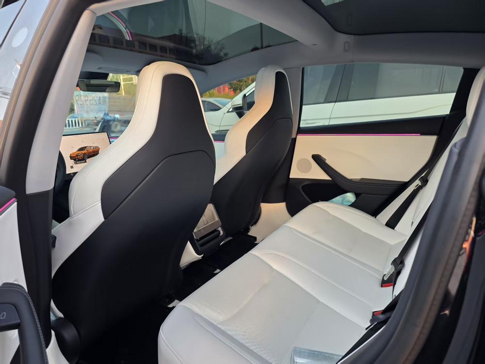 Tesla Model 3 2026 #6 Tesla Model 3 2026 صورة سيارة #6