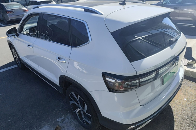 Volkswagen Tharu 2024 صورة سيارة #5