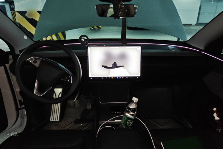 Tesla Model Y 2025 #11 Tesla Model Y 2025 car image #11