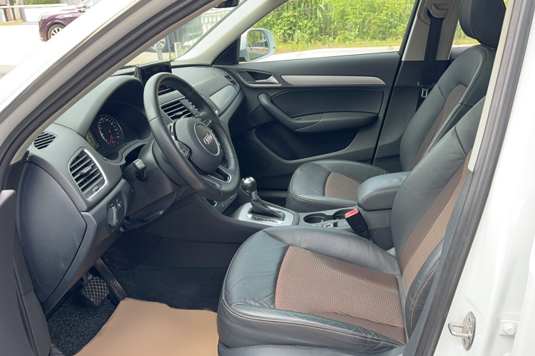 Audi Q3 2017 #18 Audi Q3 2017 car image #18