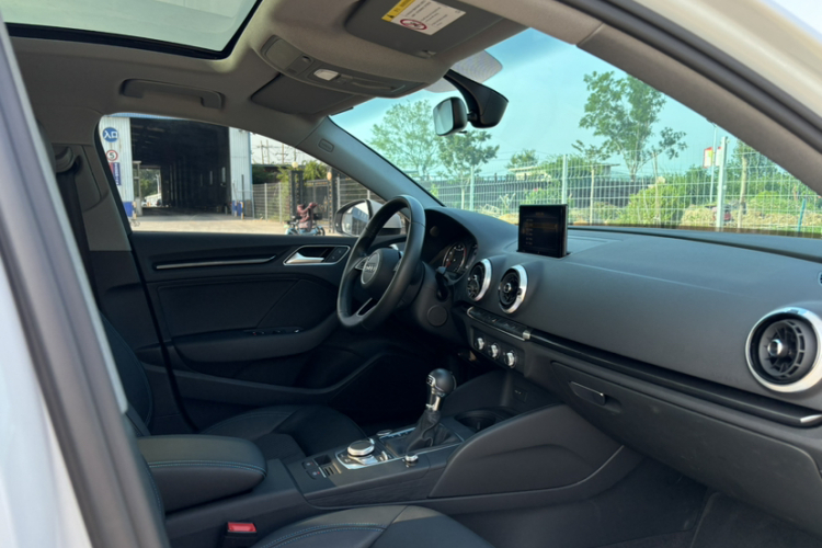 Audi A3 2019 #14 Audi A3 2019 car image #14