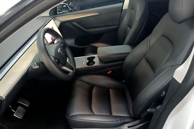 Tesla Model Y 2022 #15 Tesla Model Y 2022 car image #15