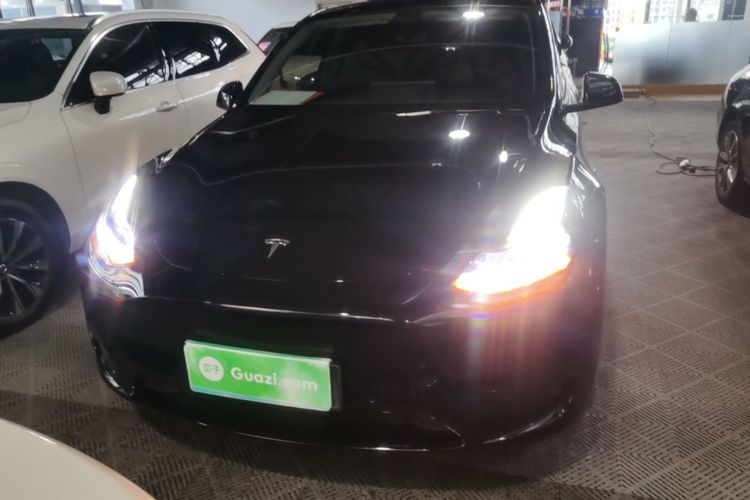 Tesla Model Y 2022 #3 Tesla Model Y 2022 car image #3