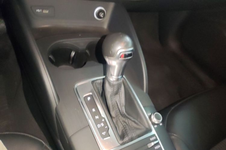 Audi A3 2017 immagine di auto #14
