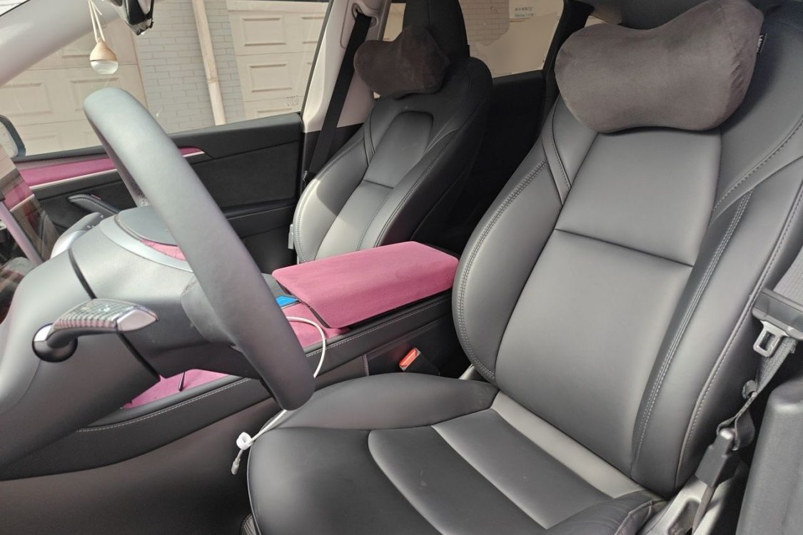 Tesla Model Y 2024 car image #20