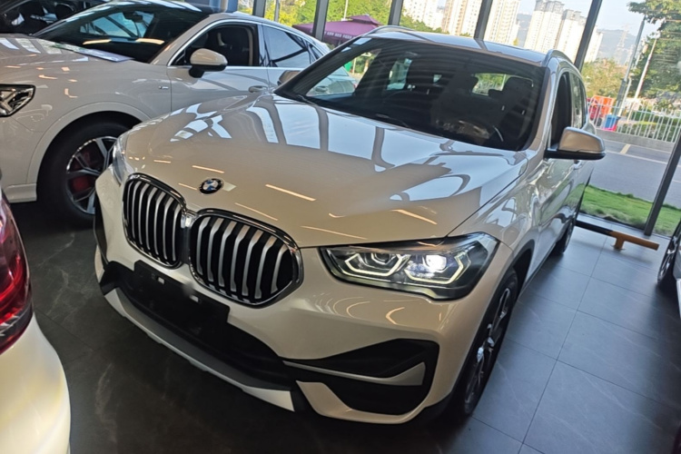 BMW X1 2021 #2 BMW X1 2021 car image #2