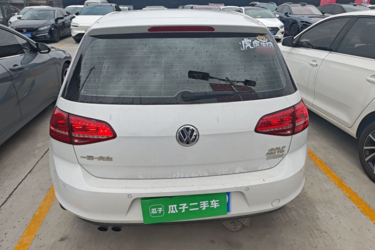 Volkswagen Golf 2016 car image #4