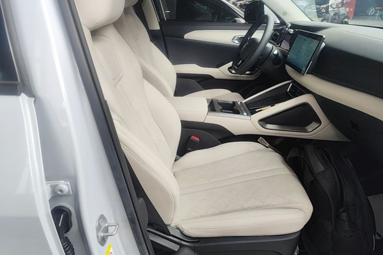 BYD YuanUP 2025 car image #24