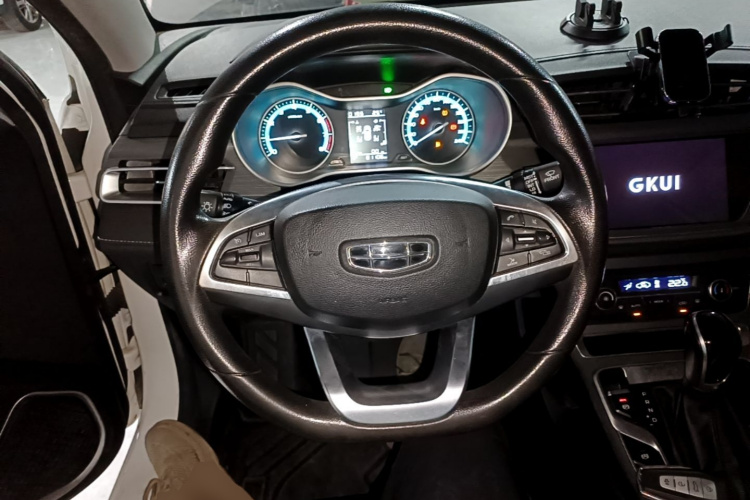 GEELY Emgrand 2021 #11 GEELY Emgrand 2021 car image #11
