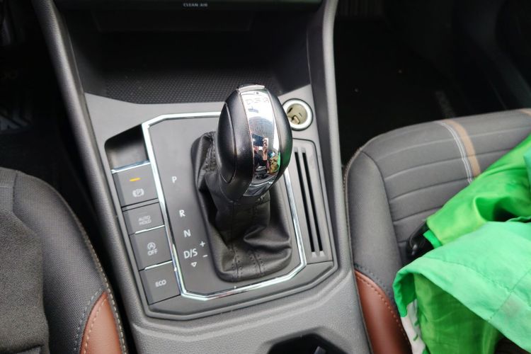 Volkswagen Lavida 2019 imagen de coche #14