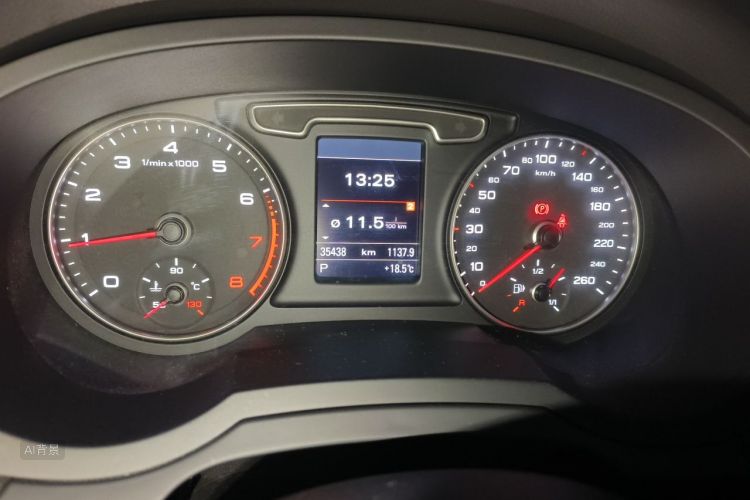 Audi Q3 2016 image de voiture #14