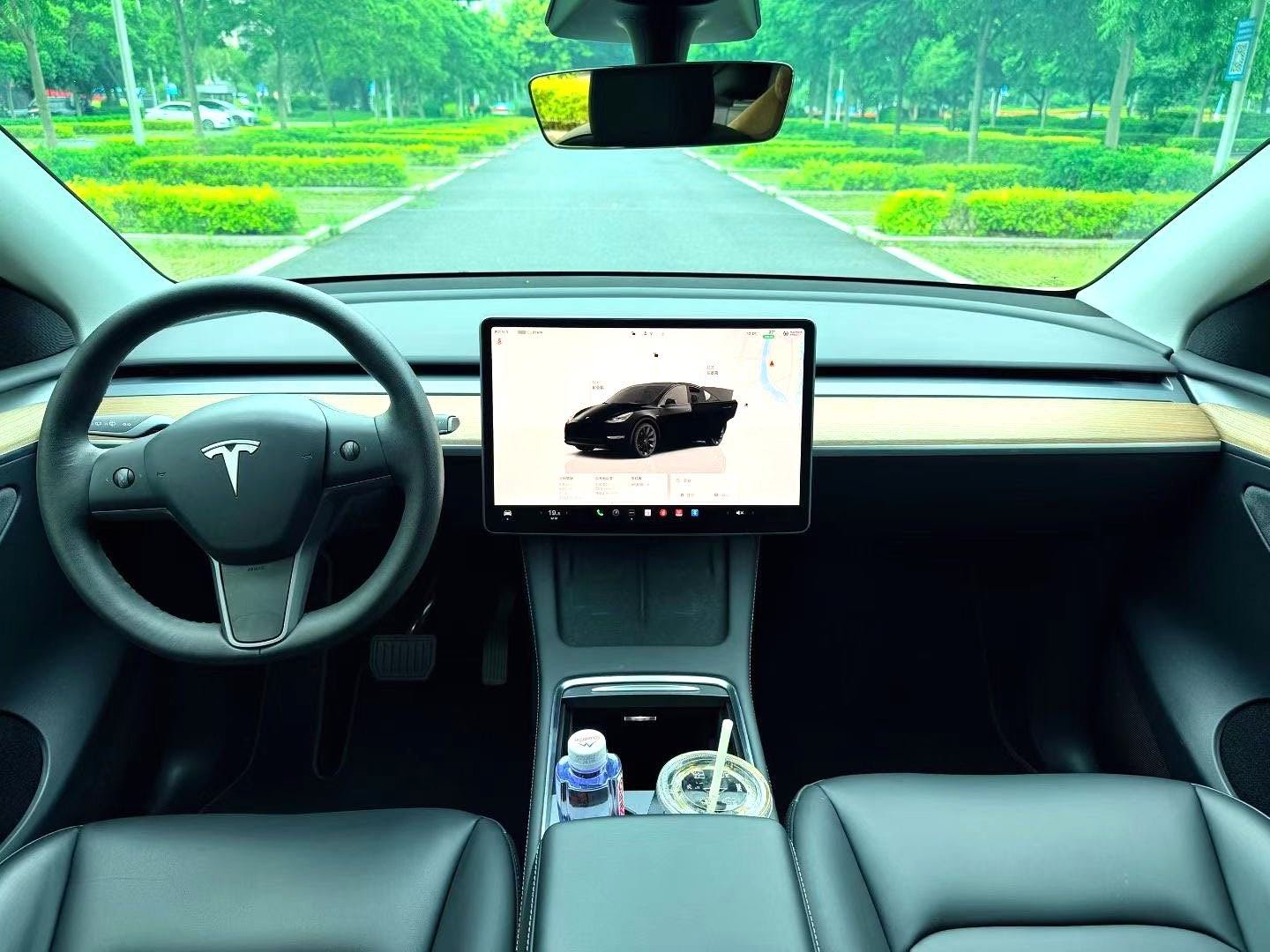 Tesla Model Y 2022 car image #5