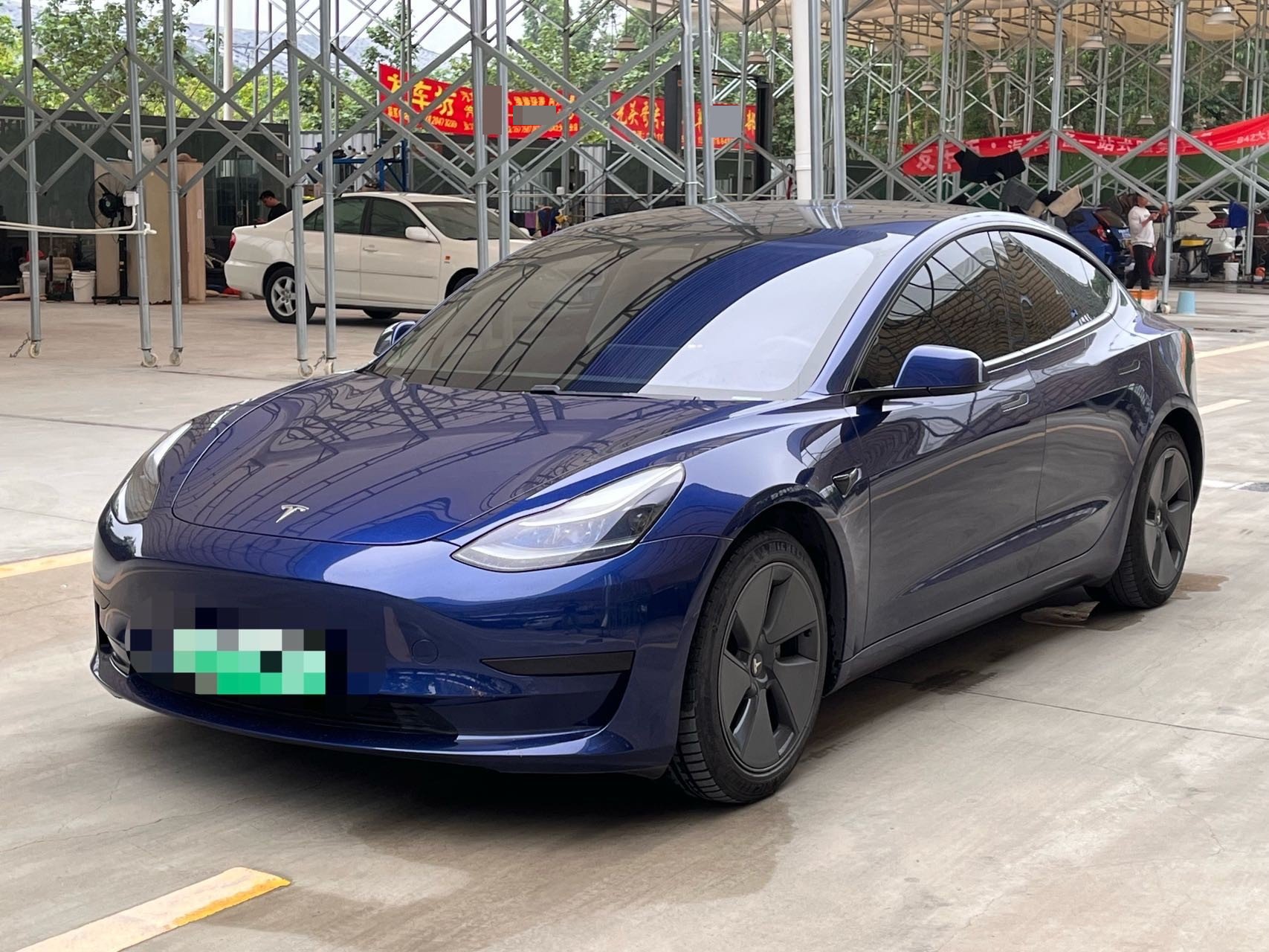 Tesla Model 3 2021 immagine di auto 