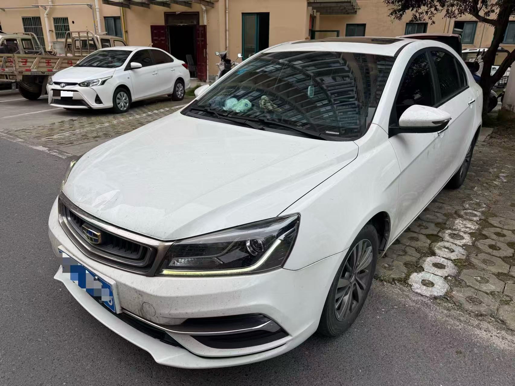 GEELY Emgrand 2018 GEELY Emgrand 2018 car image