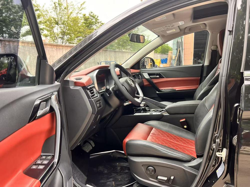 Forthing T5 2019 car image #8