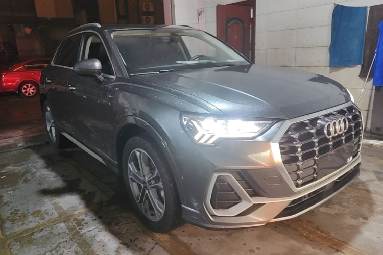 Audi Q3 2022 #4 Audi Q3 2022 car image #4