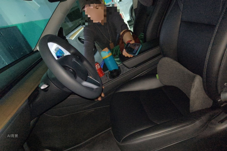 Tesla Model Y 2022 car image #17
