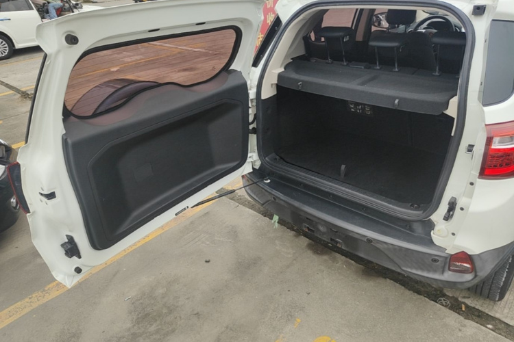 BYD Yuan 2018 #21 BYD Yuan 2018 car image #21