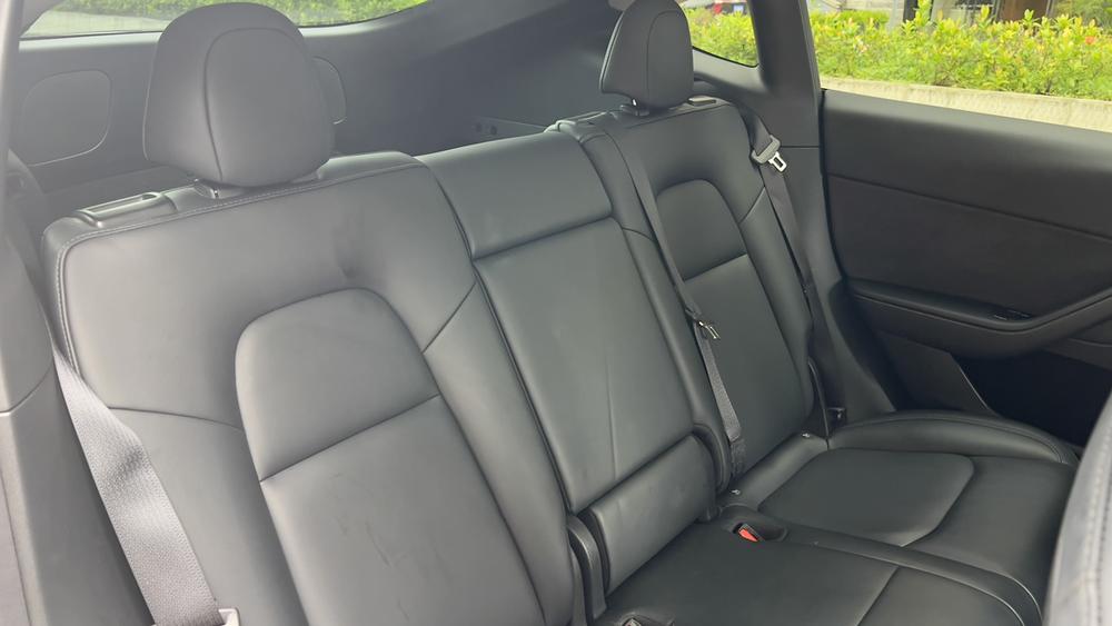 Tesla Model Y 2021 #20 Tesla Model Y 2021 car image #20