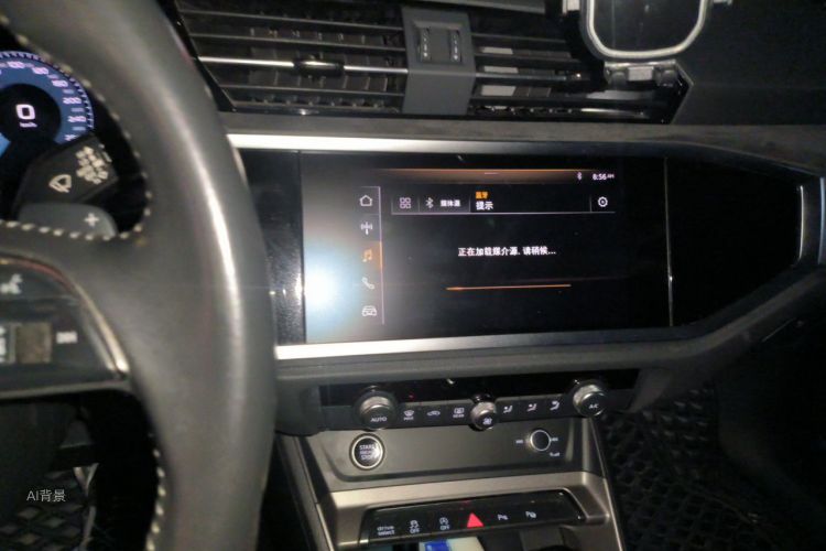 Audi Q3 2020 car image #15