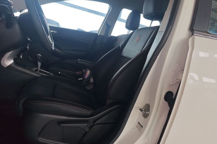 BYD Yuan 2017 #15 BYD Yuan 2017 car image #15