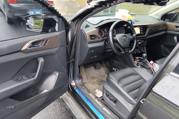 Volkswagen Tharu 2020 car image #18